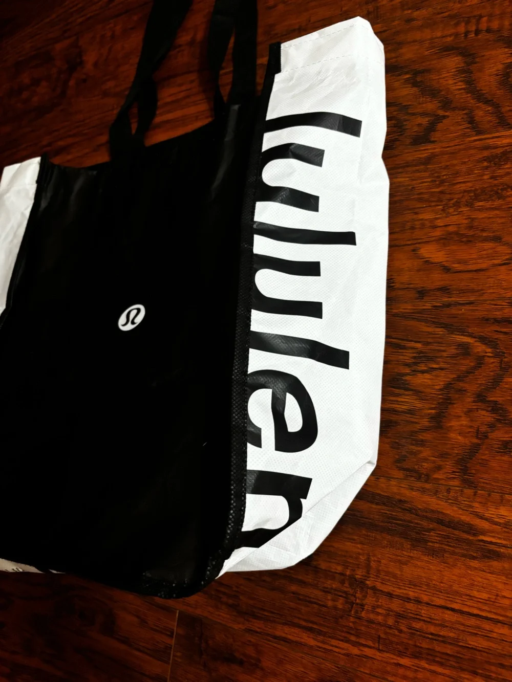 Lululemon Large Black and White Duffel Tote Bag Reusable Tall Shoulder Purse